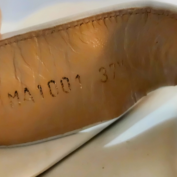 Louis Vuitton white leather slides US 7.5 | EU 37.5 vintage 2001 - Picture 10 of 12